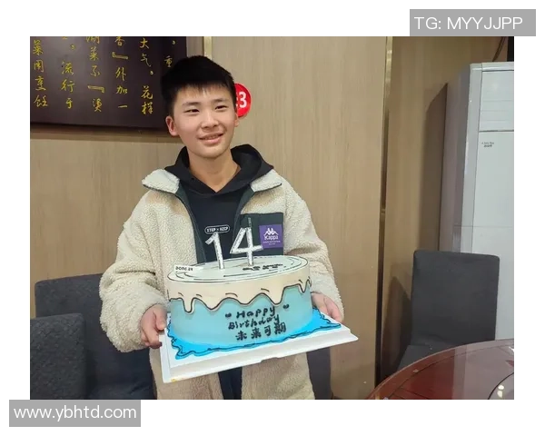 刘泽一的成长之路与未来发展展望:从少年到青年的蜕变与追求 刘泽一的成长之路与未来发展展望:从少年到青年的蜕变与追求