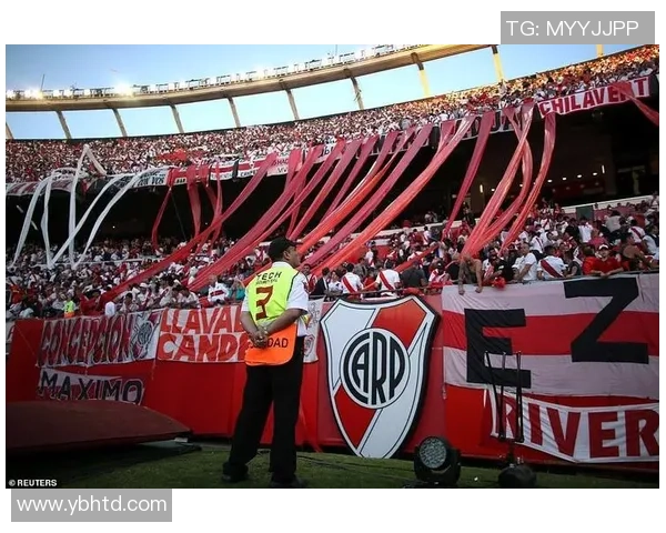 河床队与国际体育会的巅峰对决谁能在足球历史上书写新篇章 河床队与国际体育会的巅峰对决谁能在足球历史上书写新篇章