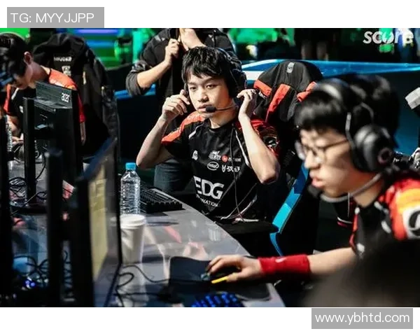 热议CSGOEDG战队意识变革带来的战术创新与团队协作提升 热议CSGOEDG战队意识变革带来的战术创新与团队协作提升