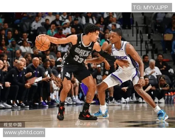 篮网与国王精彩对决全场回放分析与精彩瞬间回顾